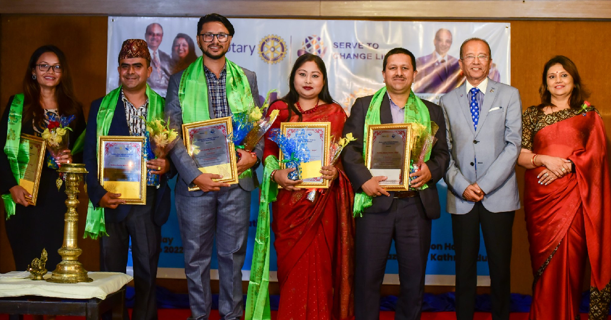 नेपाल पूर्वाधार डटकमका सम्पादक गौतम राेटरी जर्नो अवार्डबाट सम्मानित