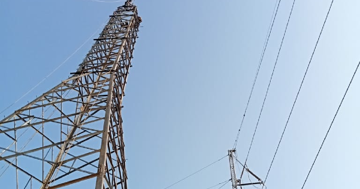 नयाँ टावरमा तार टाँग्न तीन विद्युत गृहको उत्पादन बन्द