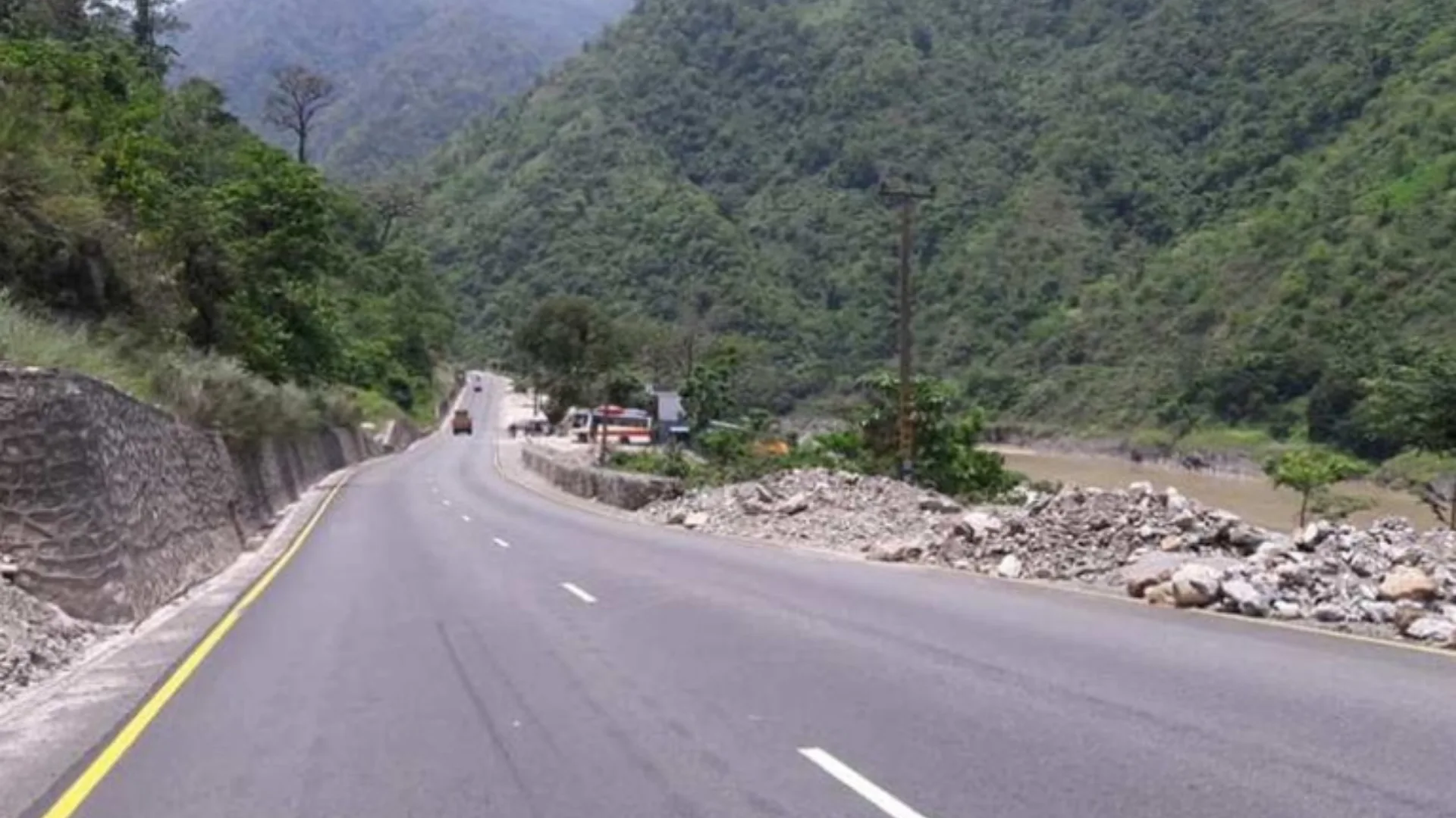 आज राति ११ बजेदेखि ६ घण्टा पृथ्वी राजमार्ग बन्द हुने
