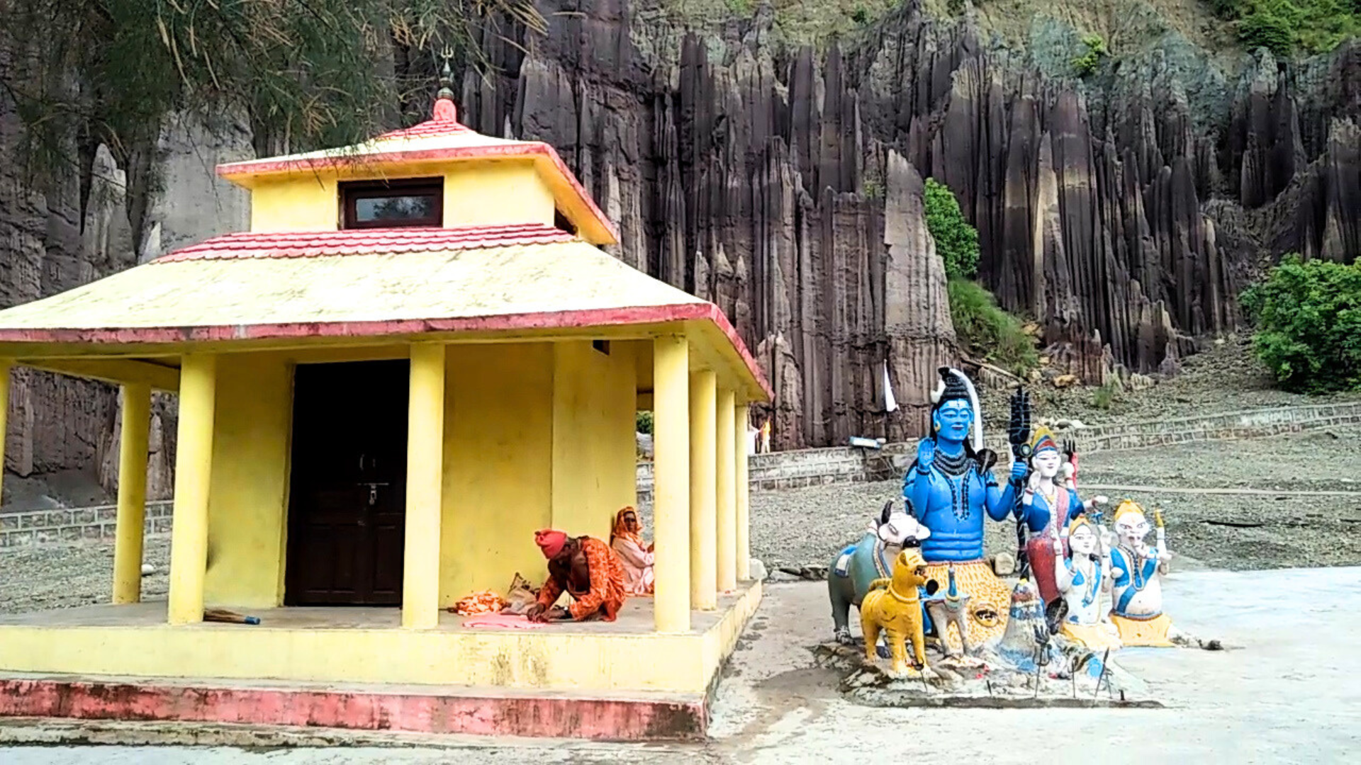 कञ्चनपुरकाे पर्यटकीय क्षेत्र लिङ्गेश्वरमा पूर्वाधार निर्माण गरिँदै   