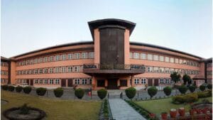 सुविधा सन्तुलनलाई मध्यनजर’गर्दै निकुञ्जभित्र जलविद्युत आयोजनाको निर्माण रोक्न नमिल्ने सर्वोच्चको नयाँ नजिर