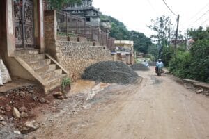 सडक रुग्ण ठेक्का तोड्ने प्रक्रिया सुरु, १७ वटा ठेक्का तोडिंदै