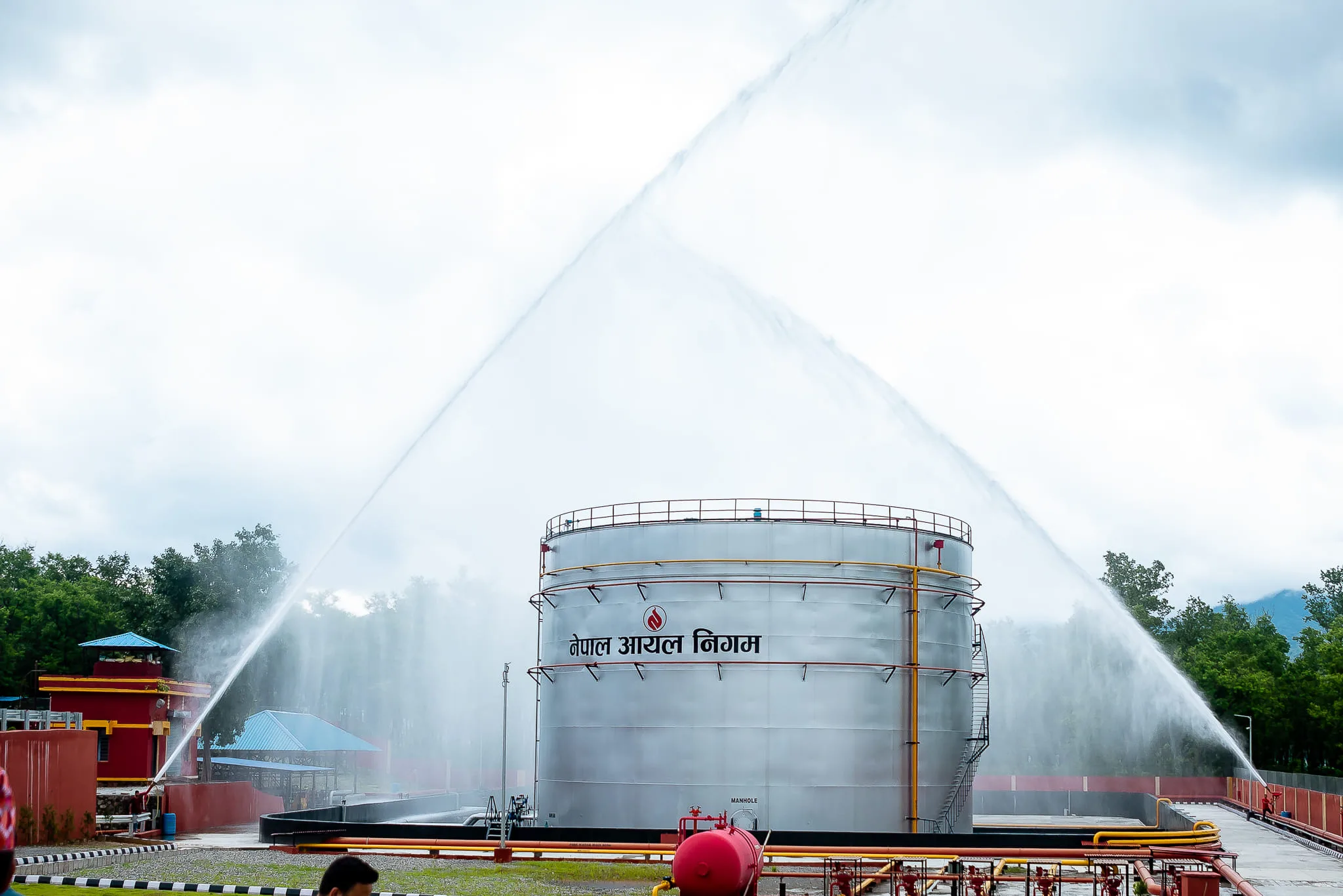 विशिष्ट पदाधिकारी तथा कर्मचारीको इन्धन सुविधामा कटौती