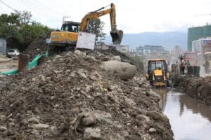 सडकका २५ रुग्ण ठेक्का तोडियो