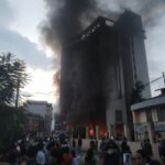 सीसीटिभी फुटेजसहित तोडफोड, आगजनी र डकैती गर्ने विरुद्ध एनसेलले प्रहरीमा उजुरी दियो