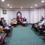 सिंहदरबारमा प्रमुख पार्टीका प्रमुख सचेतक र सभामुख देवराज घिमिरे बीच छलफल सुरु