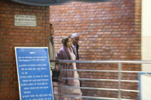 देउवा दम्पति उपचारका लागि सिंगापुरतिर लागे