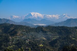फोटोफिचर : जब बादल हट्छ, बतासेडाँडाबाट खुल्छ हिमालको संसार