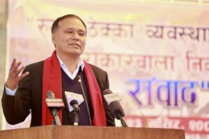 कर्मचारीको कारण पनि ठेक्का रुग्ण भएका छन्ः मन्त्री घिसिङ