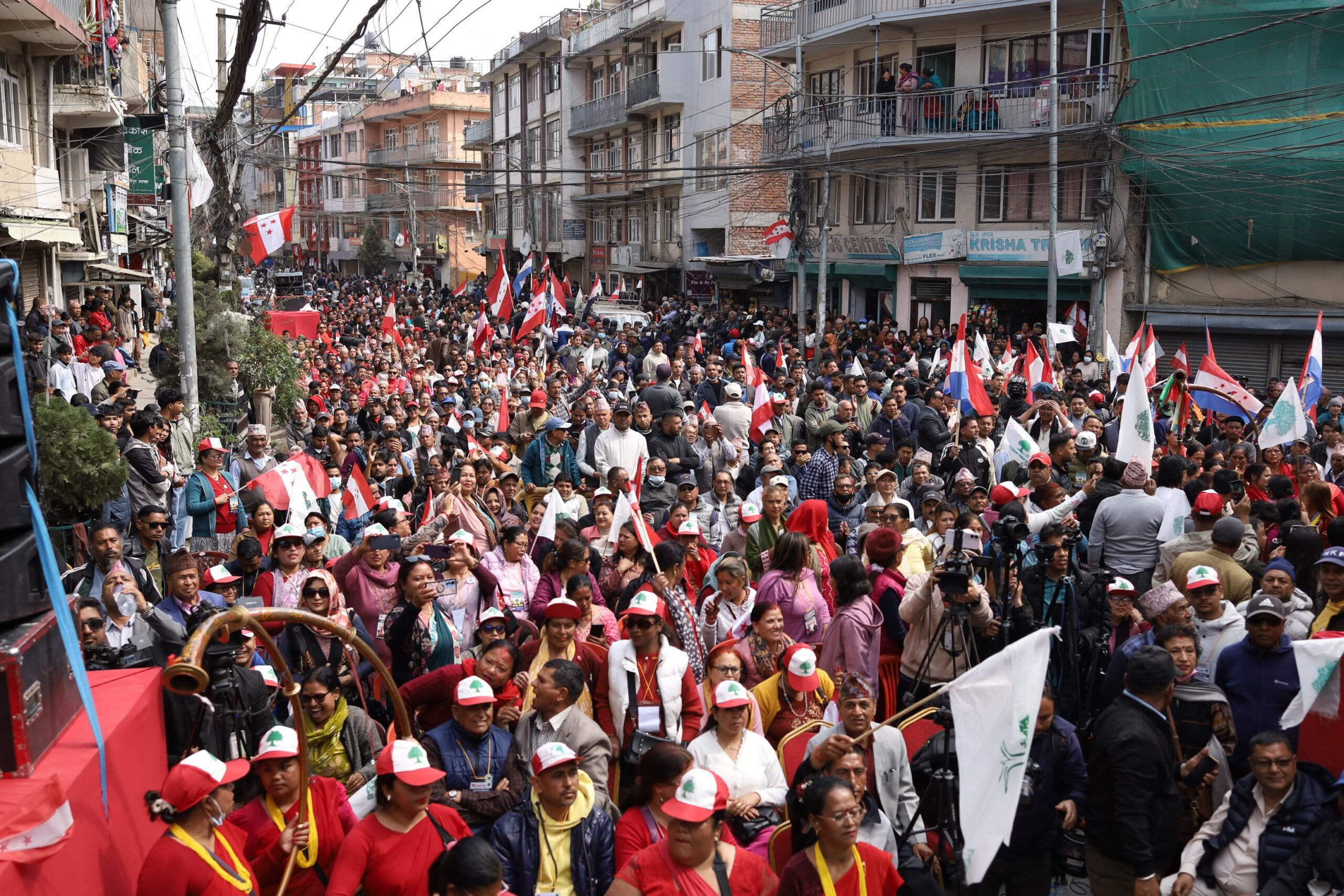 नेपाली कांग्रेसको काठमाडौं-१० को चुनावी सभामा जे देखियो… (तस्बिरहरु)