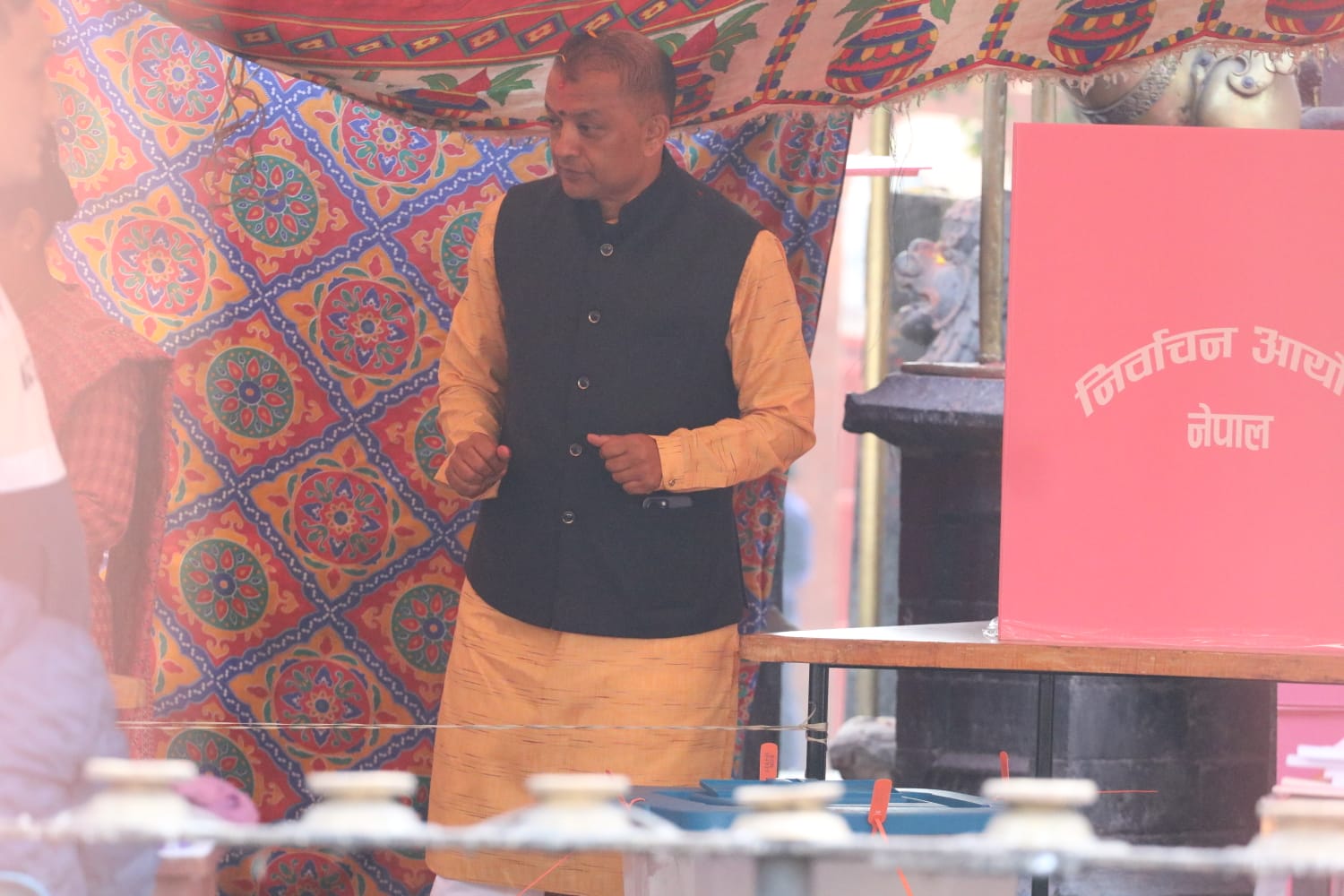 हामीलाई अवसर दिनुस् पाँच वर्ष सुशासनमा काम गर्न चाहन्छौँ – गगन थापा