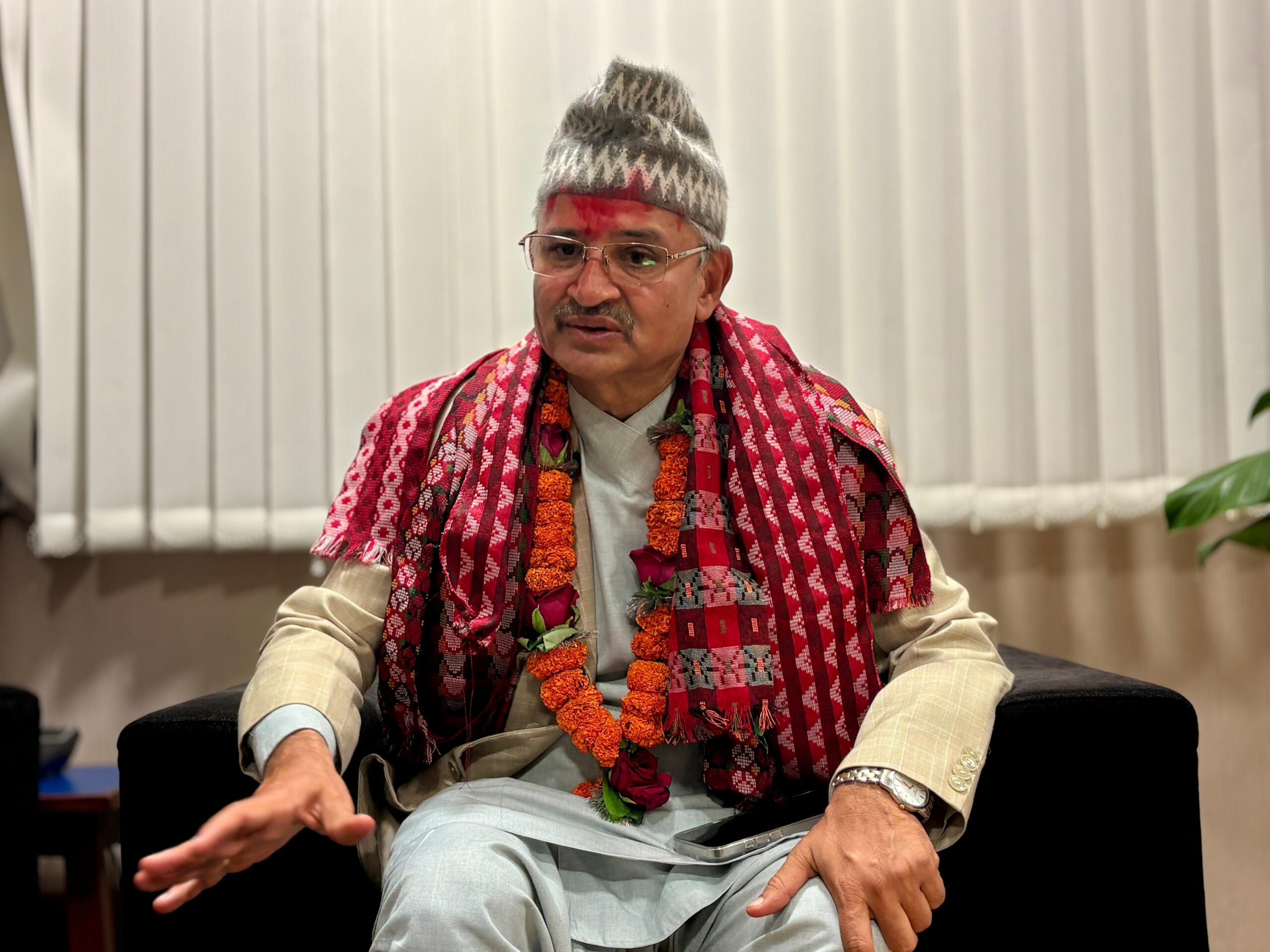 भौतिक पूर्वाधार मन्त्रालयका सचिव केशव शर्मा अवकासमा, कस्तो थियो उनको विगत