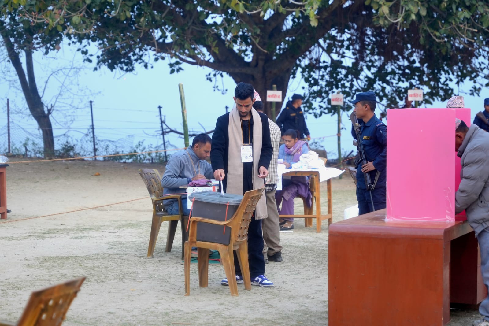 भूपदेव शाहले राधा माविबाट मतदान गरे