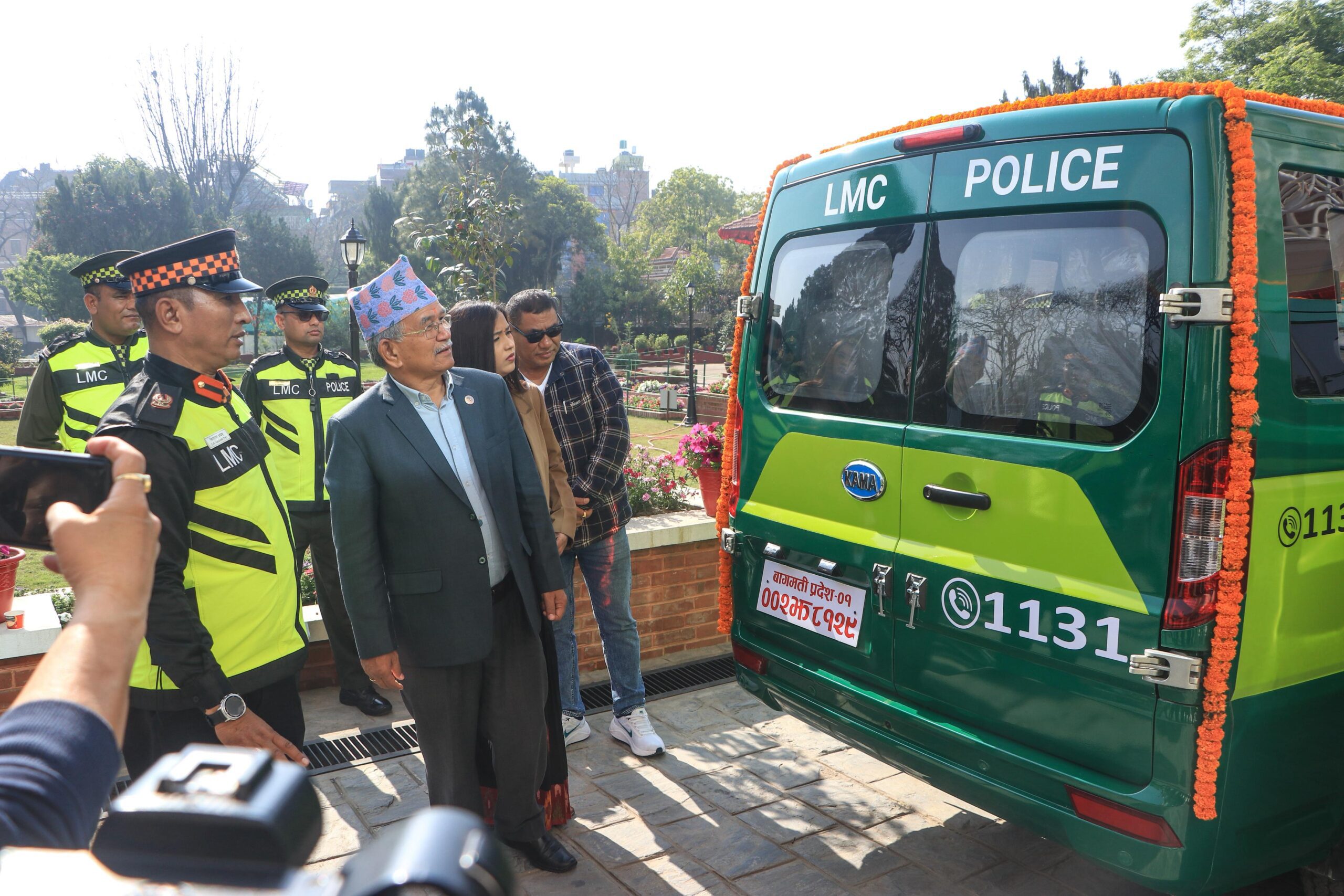 ललितपुर महानगरपालिकाले वातावरण भ्यानको शुभारम्भ (तस्बिरहरु)