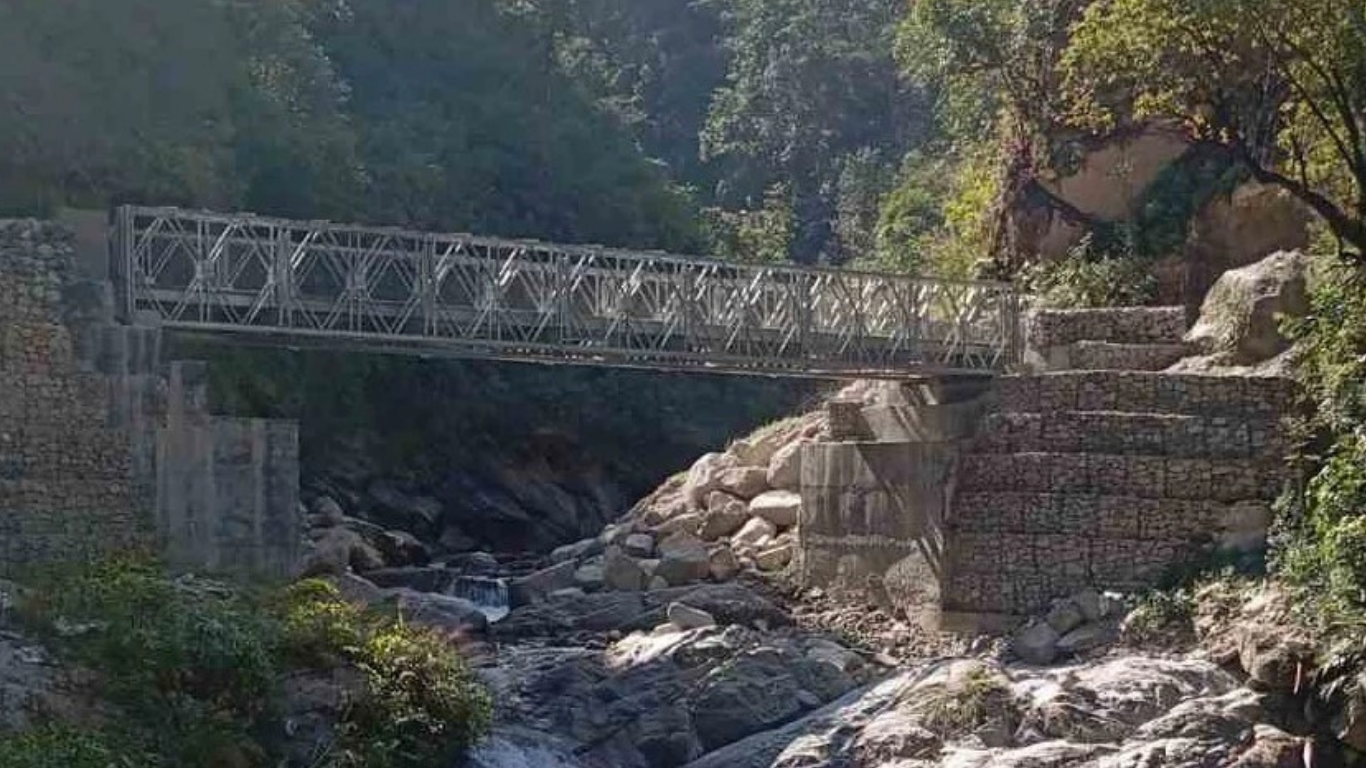एक करोड ७० लाखको बेलीब्रिजले जोड्यो दुई जिल्ला, वर्षौंदेखिको आवागमन समस्या अन्त्य