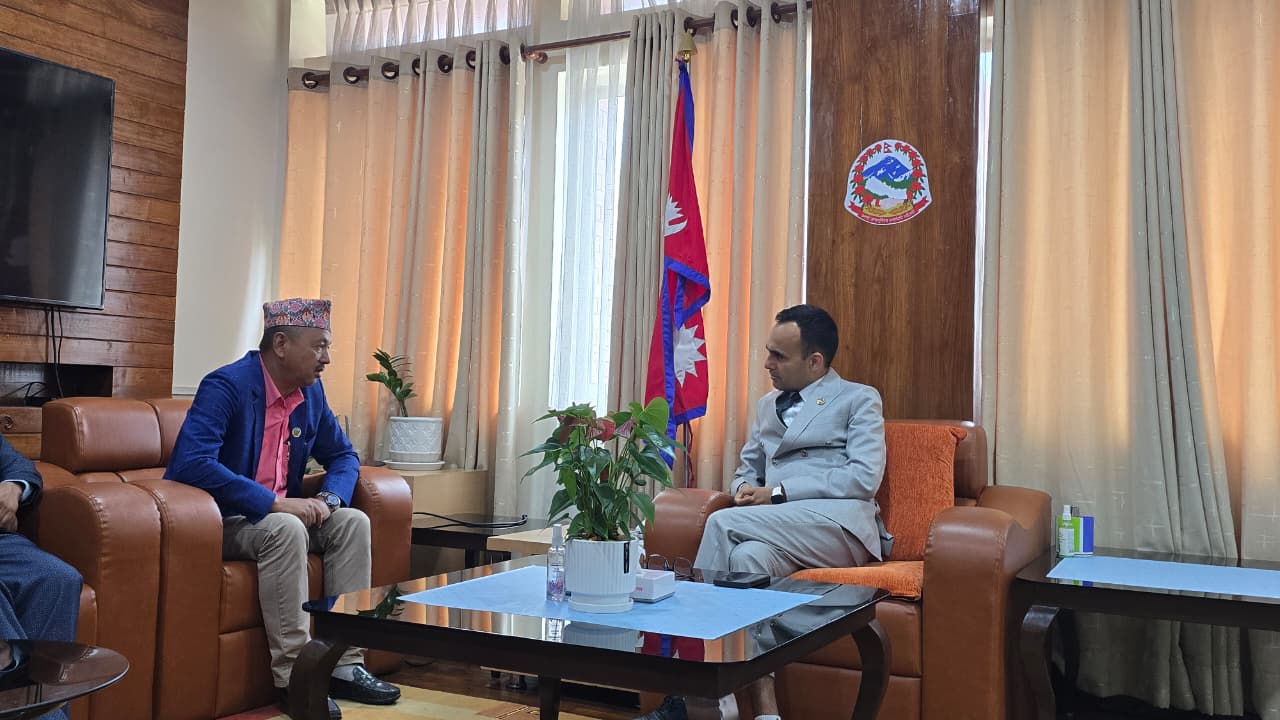 नुवाकोटमा विद्युत् सेवा अवरोधको समस्या तत्काल समाधान गर्न निर्देशन