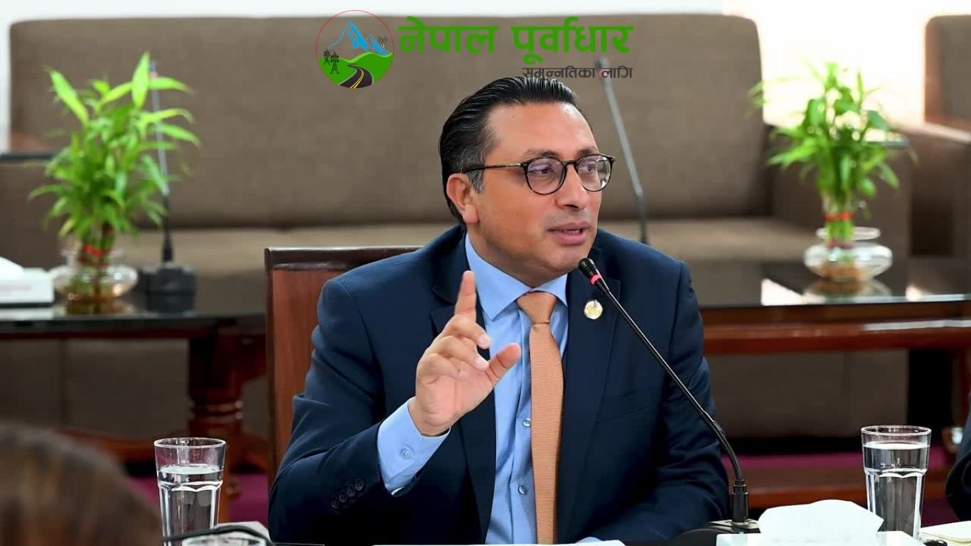 लक्षित कर उठाउन अर्थमन्त्रीको दौडधुप सुरू, करदाता ‘खुसी पार्ने’ रणनीति अपनाउन कर्मचारीलाई निर्देशन