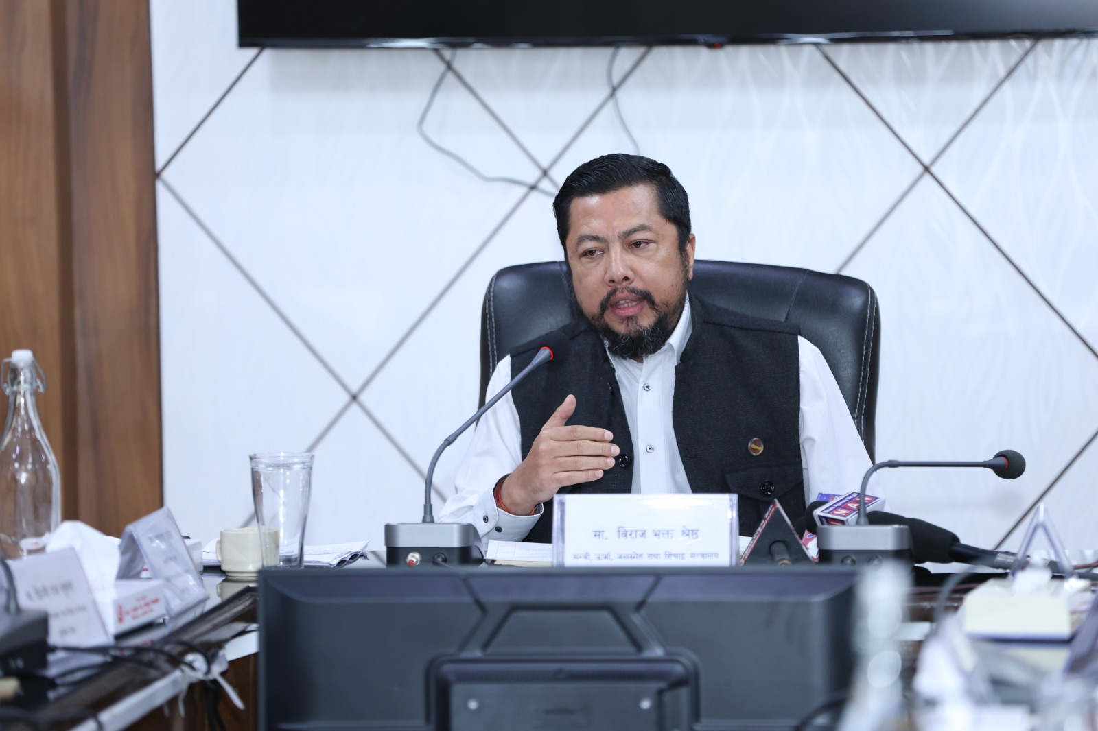 विपद् व्यवस्थापन प्राथमिक भएको भन्दै ऊर्जामन्त्रीको दक्षिण कोरियाको भ्रमण रद्द