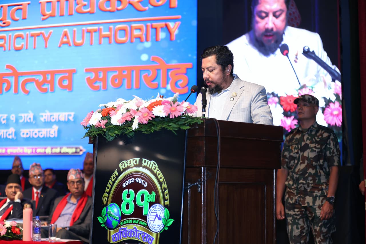 ‘प्राधिकरणको भविष्य तपाईंकै हातमा’ भन्दै कर्मचारीलाई मन्त्रीको ढाडस्, ‘लाइसेन्स राज’अन्त्य गर्ने दाबी