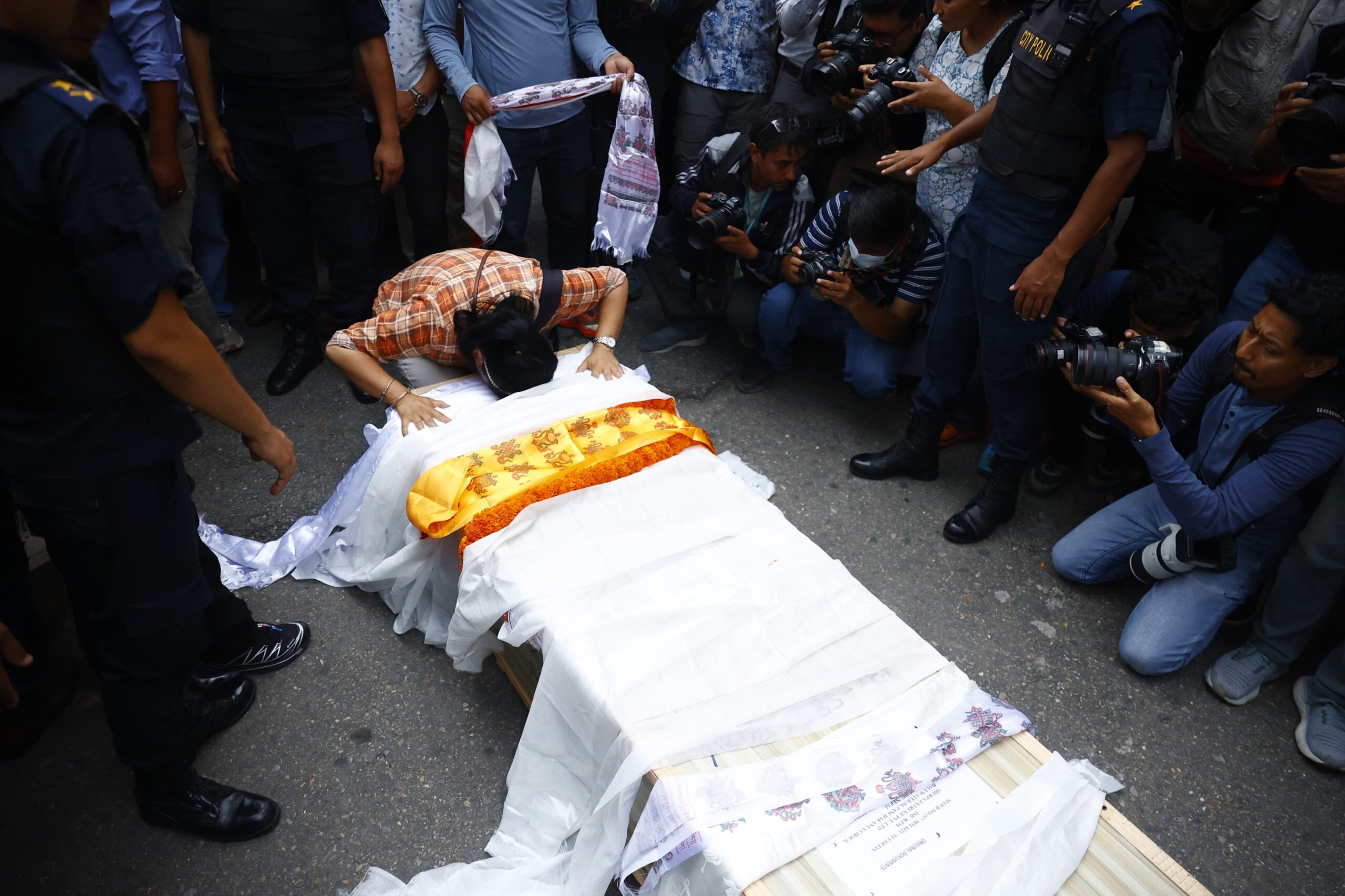 ब्रड पिक हिमपहिरोमा निधन भएका पर्वतारोही पुरबहादुर गुरुङ ‘युक्ता’को शव नेपाल ल्याइयो
