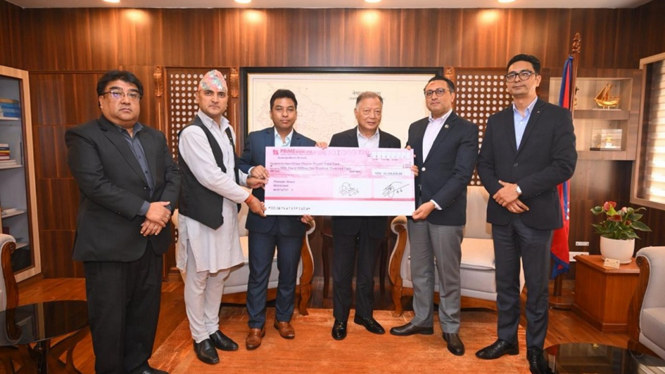 प्राइम कमर्सियल बैंकले बाढी प्रभावितका लागि सरकारलाई ३ करोड १ लाख दियो