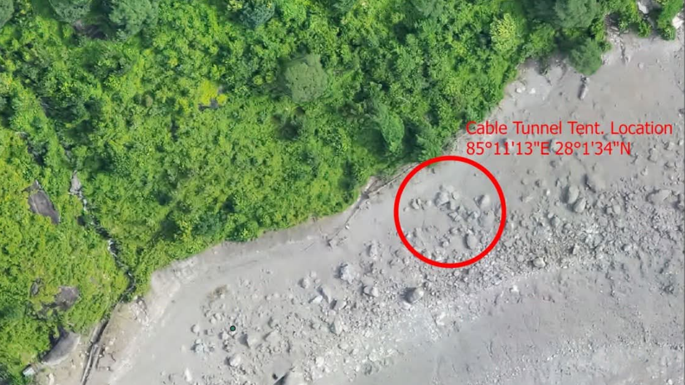 त्रिशुली थ्री ए को भुमीगत पावर हाउसमा प्राधिकरणका ३५ कर्मचारी थुनिए, उद्दार हुन नसक्दा जीवन जोखिममा