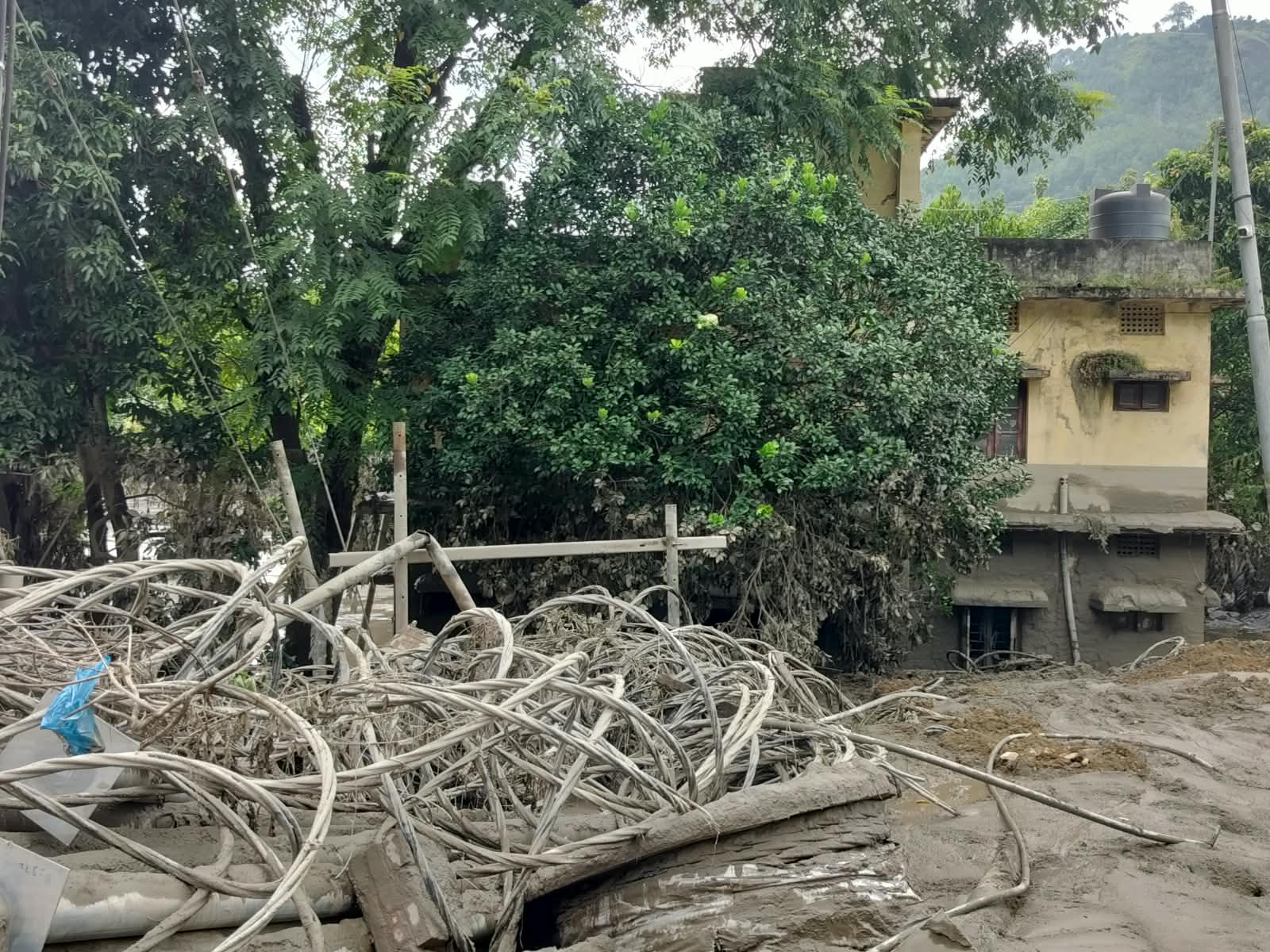 भोटेकोशी बाढीपछि सम्पर्कविहीन रुकुम पूर्वका १७ मध्ये १३ जना सम्पर्कमा