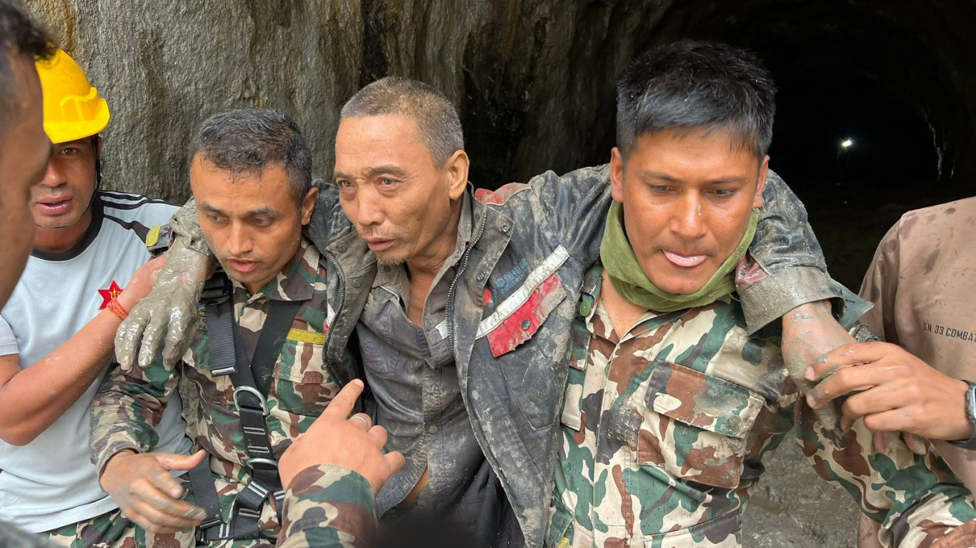 अपर त्रिशूली–१ को सुरुङबाट एक चिनियाँ नागरिकको उद्धार